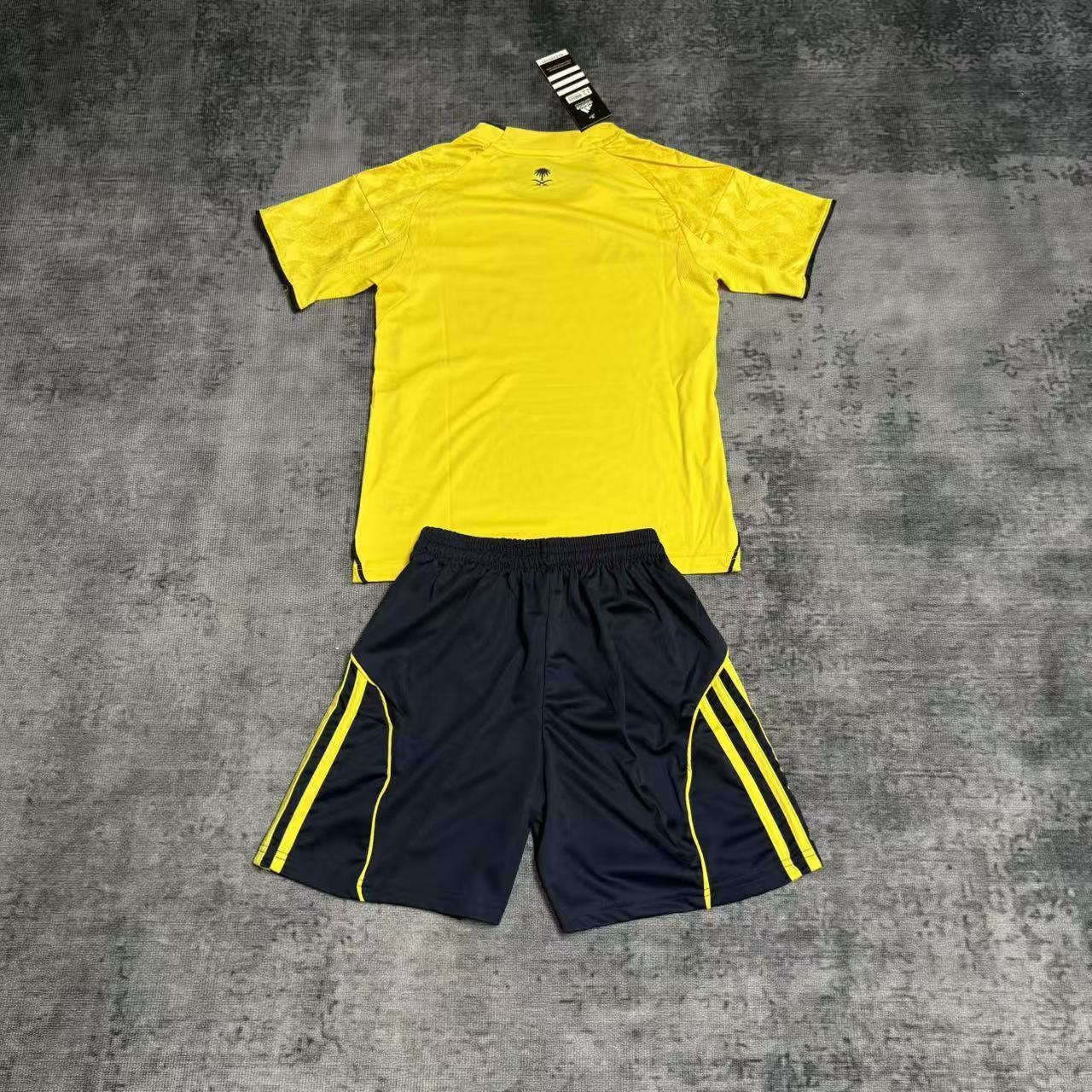 Kit Infantil Al Nassr Home 25/26 . - Amarelo