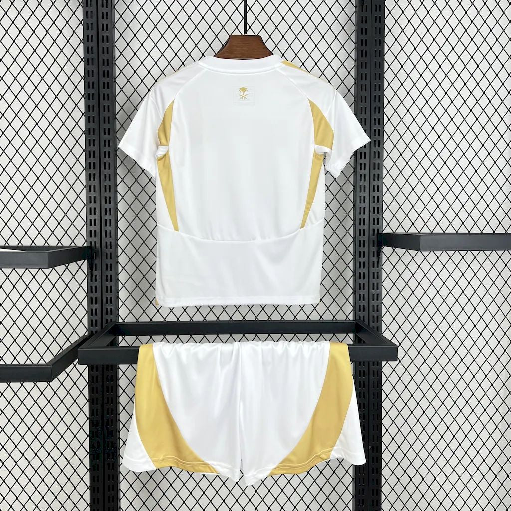 Kit Infantil Al Nassr Third 24/25 -Branca e Dourada