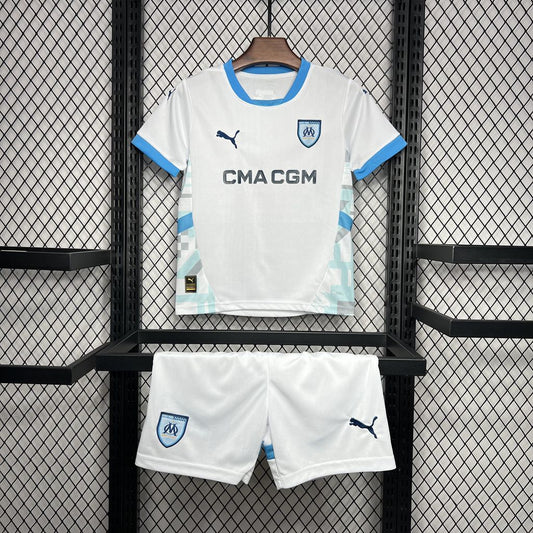 Kit Infantil Olympique De Marseille Home 24/25 . - Branco
