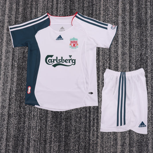 Kit Infantil Liverpool Away Retrô 06/07 - Branco e Verde