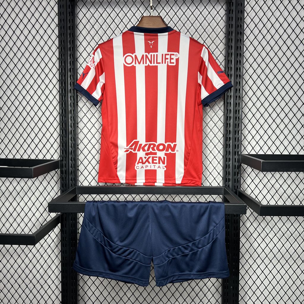 Kit Infantil Chivas Guadalajara Home 24/25 . -Branco e Vermelho