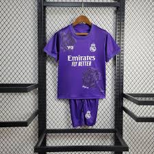 Kit Infantil Real Madrid Fourth 24/25 Y-3 -Roxo